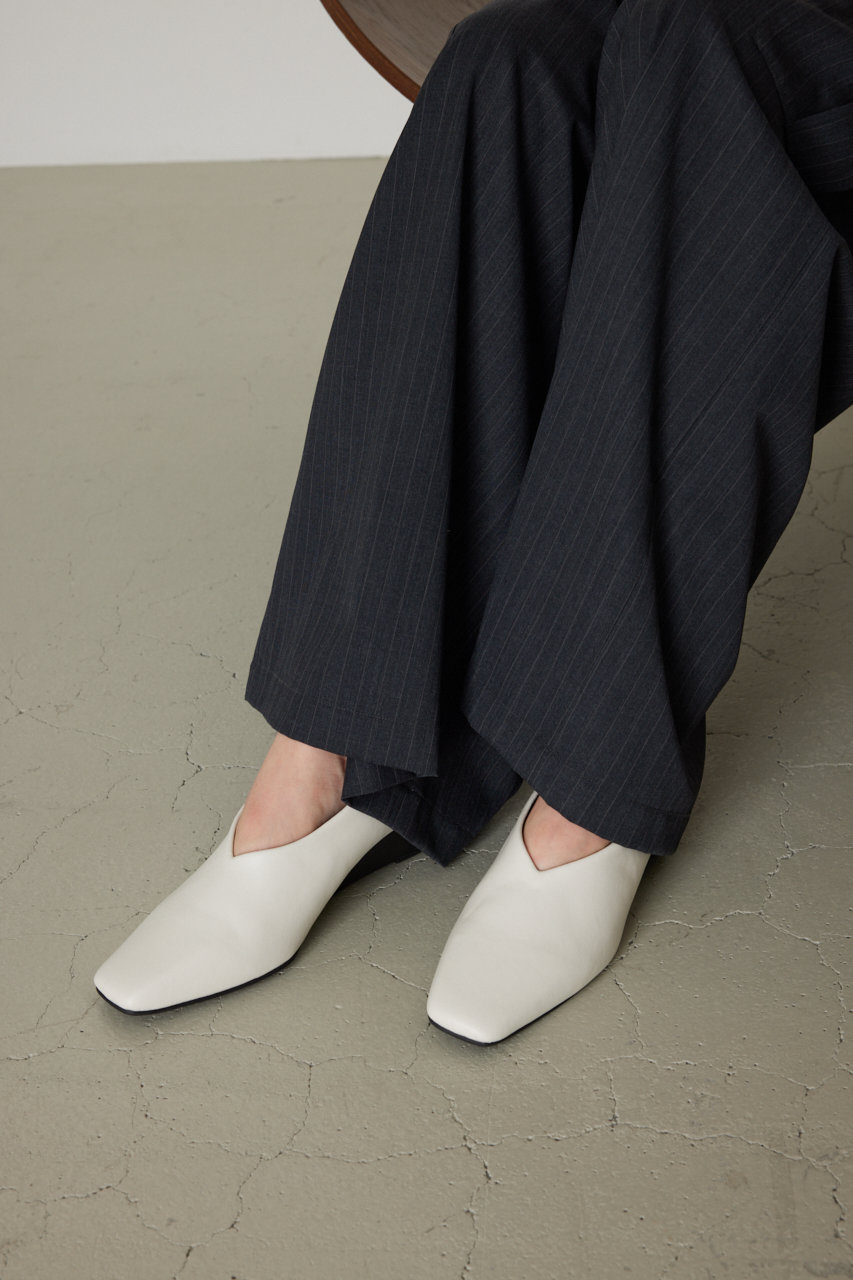 Angled heel square shoes リムアーク-