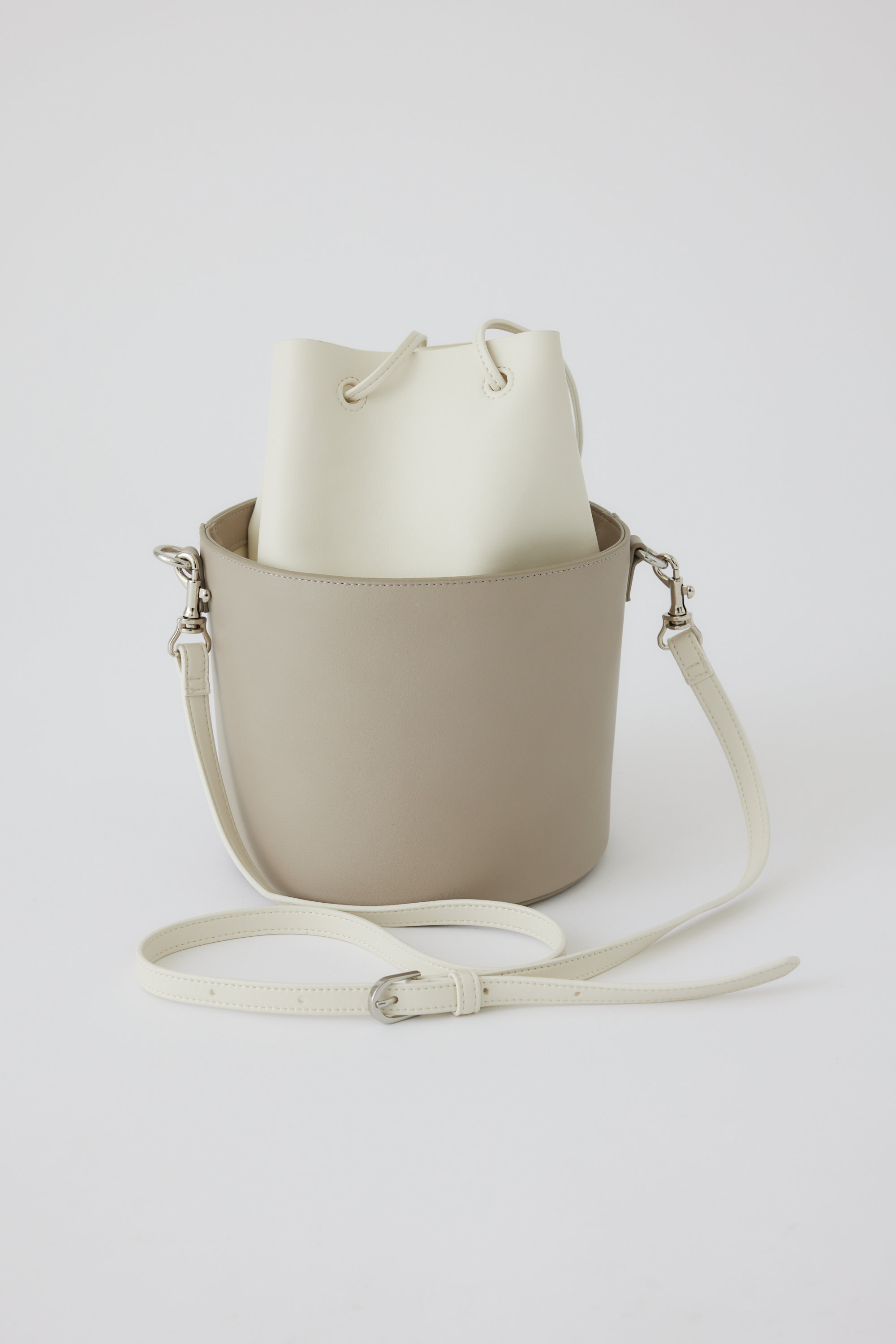 リムアーク/RIM.ARKの【12/18 10:00販売開始】Combination bucket bag/バッグ(グレージュ/460ISS51-0301)