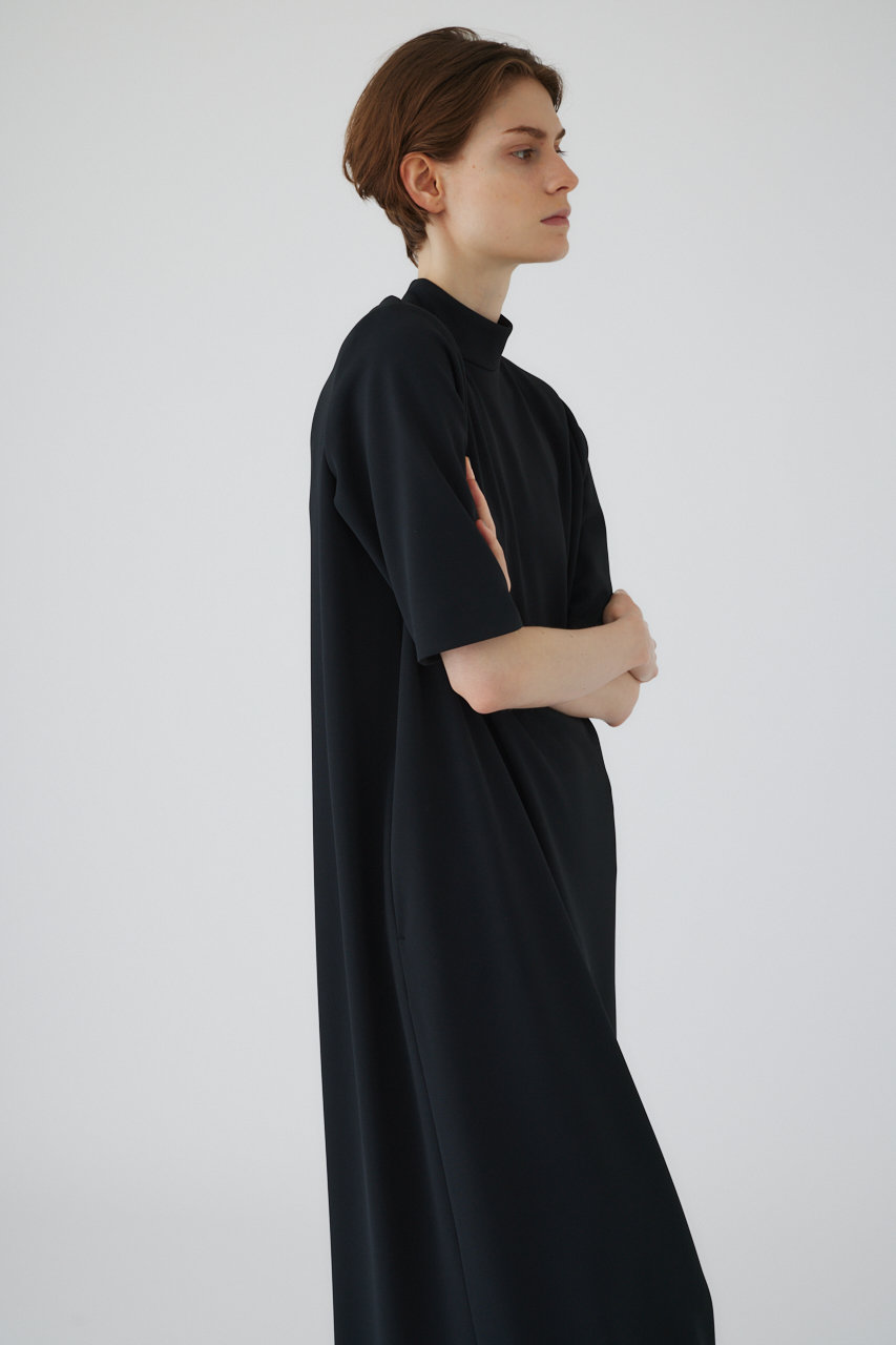 ワンピース rim.ark Back slit I-line OP RIM.ARK（リムアーク）の「Back slit I-line OP（ワンピース