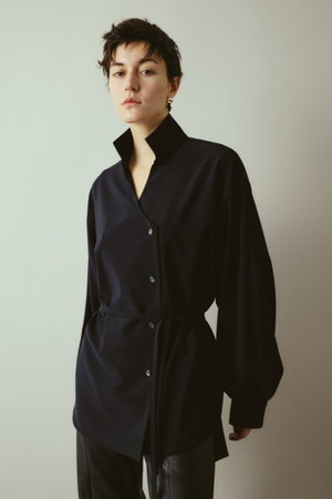 RIM.ARK リムアーク Minimal box silhouette シャツ RIM.ARK（リムアーク）の「Back volume silhouette SH（シャツ