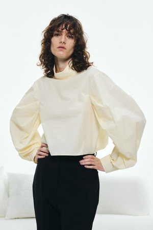 リムアーク/RIM.ARKのFolded neck tuck blouse/ブラウス(110400/110403)