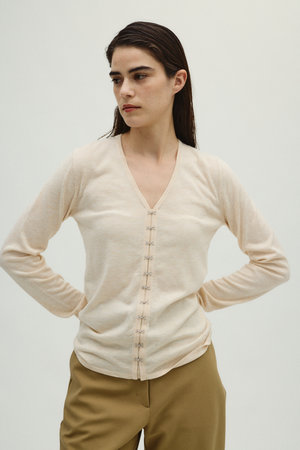 リムアーク/RIM.ARKの【1/1 10:00販売開始】Many hook V neck tops/ニット(110300/110301)