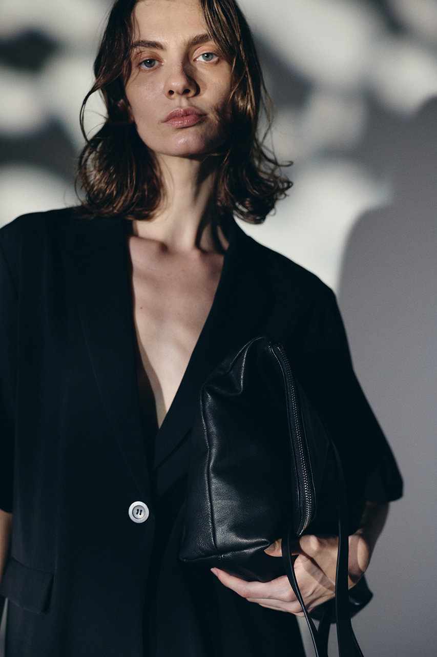RIM.ARK(リムアーク)｜W-zip leather bag/バッグ/ブラック の通販