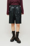 シンセティックレザーショートパンツ ミディウミソリッド/MIDIUMISOLID