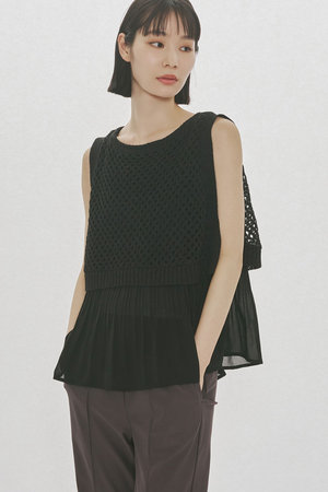 ミディウミソリッド/MIDIUMISOLIDのwoven pleated layered vest ベスト(110300/110301)