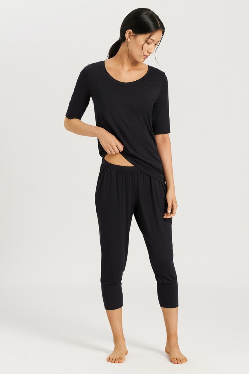 HANRO(ハンロ)｜YOGA半袖Tシャツ/ブラック の通販｜ELLESHOP・(エル