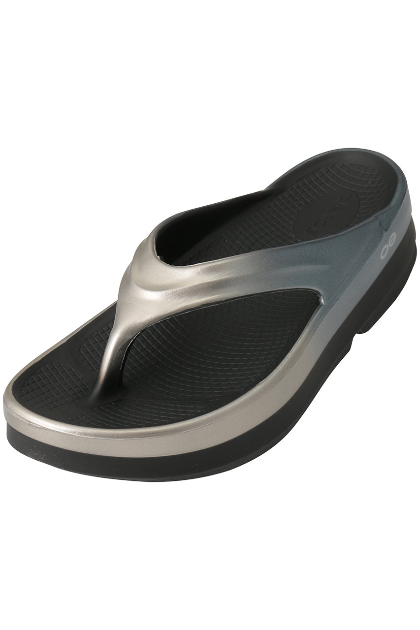 ウーフォス/OOFOSのOOmega Luxe Limited(ラテフェード/2000810202261)