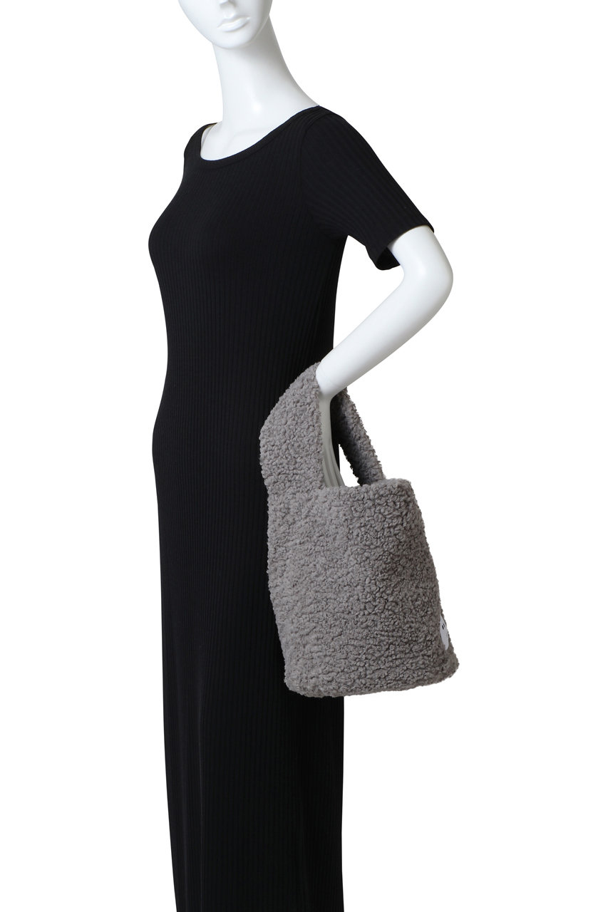 three dots(スリードッツ)｜プードルボア ミディアムバケットバック