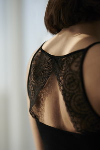 AROMATIQUE(アロマティック)｜総レース ロングスリーブ/ブラック