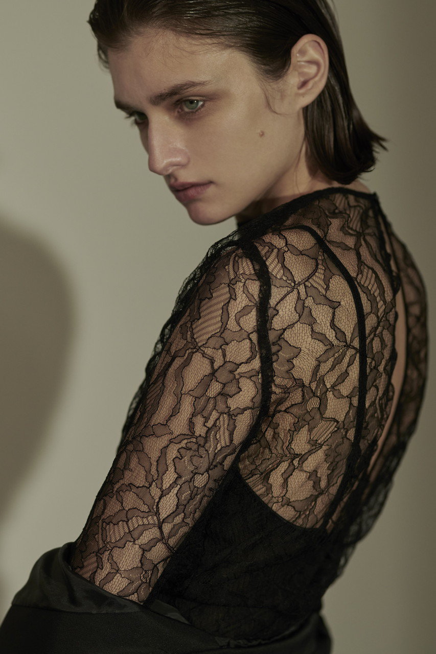 10周年限定AROMATIQUE アロマティック 総レースロングスリーブトップス AROMATIQUE(アロマティック)｜総レース ロングスリーブ/ブラック