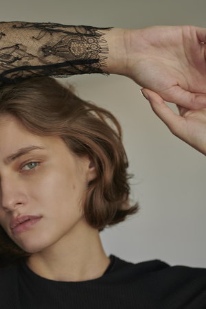 アロマティック/AROMATIQUEの袖レース ロングスリーブ