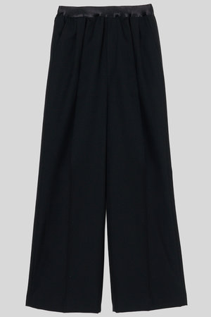 イロット/IIROTのウール サージ スラック(110600/110601)