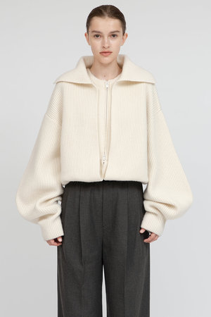 イロット/IIROTのTasmania ラム ジップ ジャケット(110800/110802)