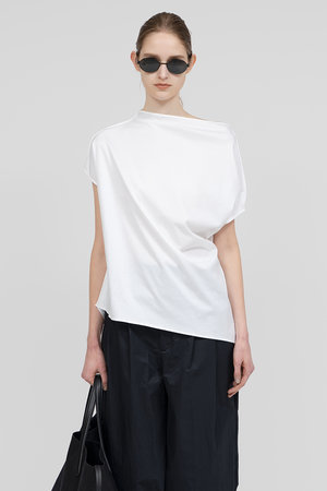 イロット/IIROTの【予約販売】サイドタック コットン トップス(110100/110102)