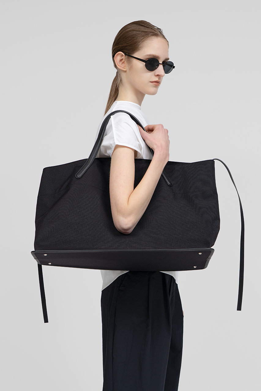IIROT(イロット)｜Cordura nylon トートバッグ/ブラック の通販