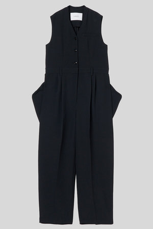 ジャンプスーツ