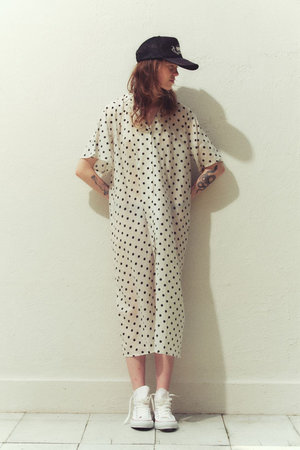 クチュール ド アダム/COUTURE D'ADAMのポルカドットオープンカラードレス(110500/110503)