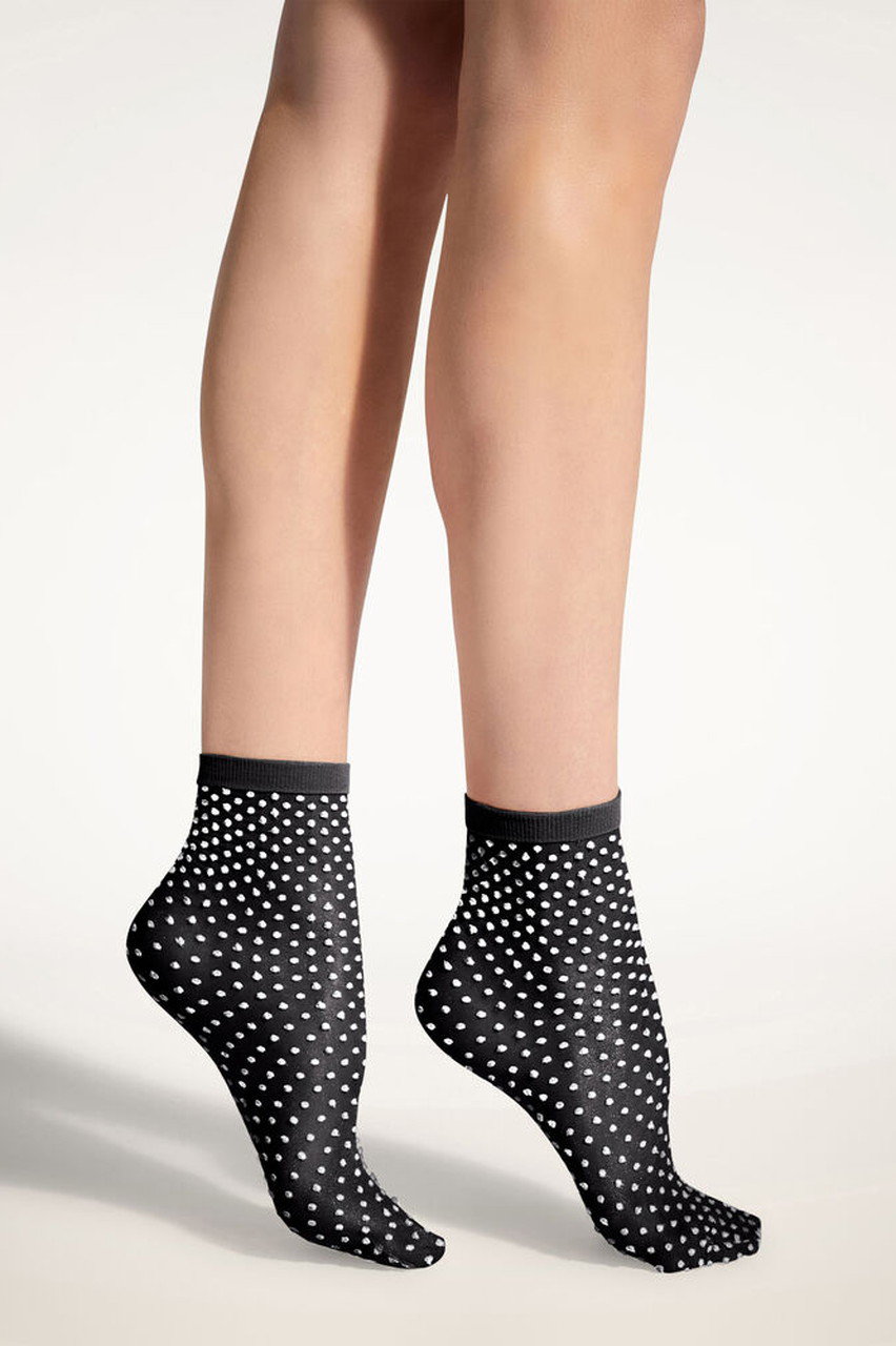 ウォルフォード/Wolfordの48095 SATIN TOUCH DOTS SOCKS(ホワイト/4011000083)