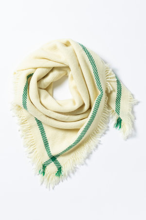 エレガンセーゼ/eleganceseのsquare fringe スカーフ(140100/140101)