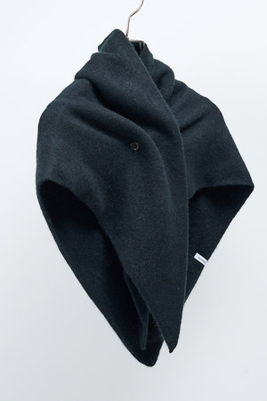 エレガンセーゼ/eleganceseの【予約販売】カシミヤ ボタントライアングル スカーフ(140100/140103)