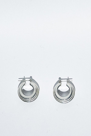 Luna layered ピアス