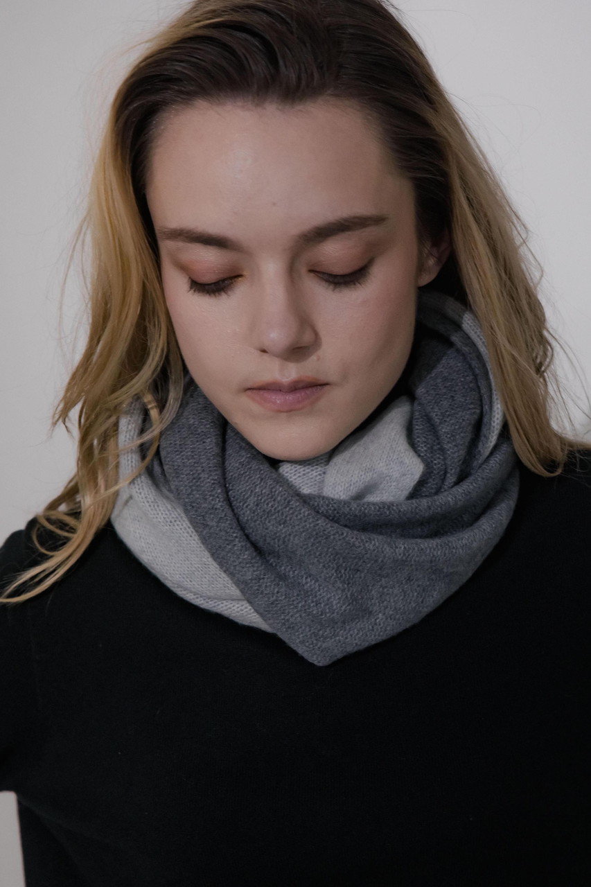 DONGLI(ドンリー)｜BABY CASHMERE SNOOD/グレー の通販｜ELLESHOP