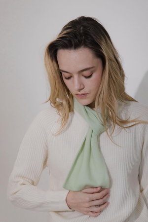 ドンリー/DONGLIのBABY CASHMERE PETIT KNIT MUFF(140100/140102)