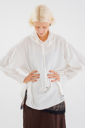 スタニングルアー/STUNNING LUREのギャザースタンドカラーブラウス(110400/110403)