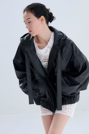 スタニングルアー/STUNNING LUREの【1/7 11:00販売開始】【予約販売】ｒボリュームギャザーフーディー(110100/110105)