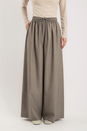 スタニングルアー/STUNNING LUREの【3/11 11:00販売開始】ギャザーイージーワイドパンツ(110600/110601)