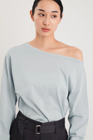 スタニングルアー/STUNNING LUREのオフショルダープルオーバー(110400/110403)