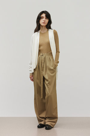 デパリエ/DEPAREILLEのウールギャバジンパンツ(110600/110601)