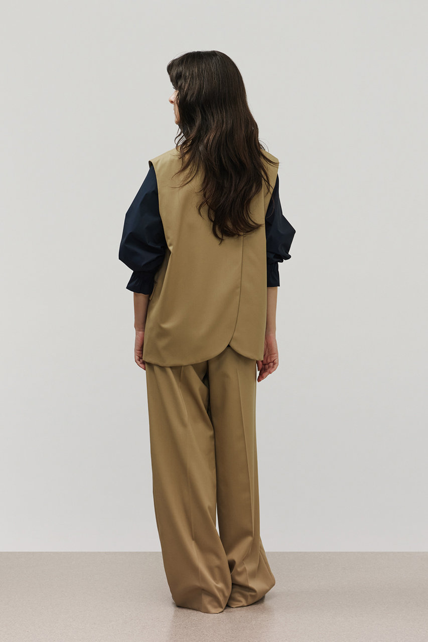 DEPAREILLE(デパリエ)｜ウールギャバジンジレ/キャメル の通販