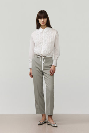 デパリエ/DEPAREILLEのコットンタイプライターフリルシャツ(110400/110403)