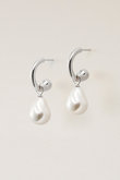FAKE PEARL ピアス