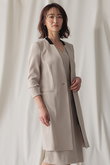 BEIGE，(ベイジ，)｜CINDY（シンディ）/ノーカラーロングジャケット