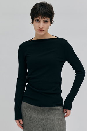 ENFOLD - BEIGE  シャープな印象のウール100ニット ベイジ 2カラーニット BEIGE，｜ベイジ，のニット通販｜ELLE SHOP (エル・ショップ