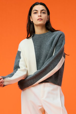 ベイジ，/BEIGE，のLAURIERS（ローリエ）/ウールカシミヤバイカラーニット(110300/110301)