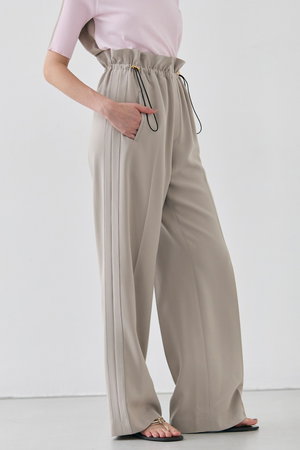 ベイジ，/BEIGE，のRUE（ルー）/ウエストゴムワイドストレートパンツ(110600/110601)