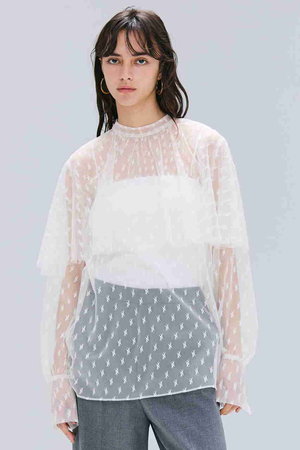 未使用タグ付き♡BEIGE, ベイジ　ARUE レースブラウス　春ブラウス 未使用タグ付き♡BEIGE, ベイジ ARUE レースブラウス 春ブラウス