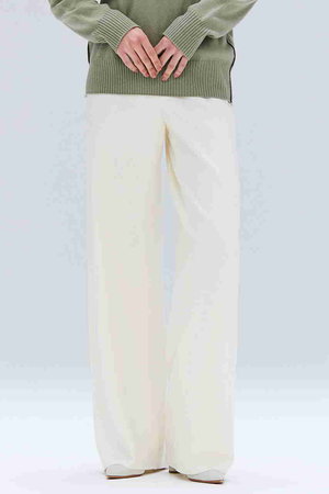 ベイジ，/BEIGE，のMONTAIGNE / イージーウエストウールワイドパンツ(110600/110601)