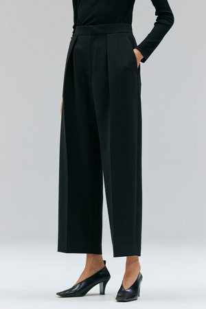 ベイジ，/BEIGE，のWASCO（ウォスコ）/2WAYストレッチウールタックカービーパンツ(110600/110601)