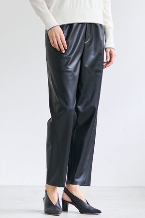 ベイジ，/BEIGE，のHYAL（ハイアル）/フェイクレザーカービーラインイージーパンツ(110600/110601)