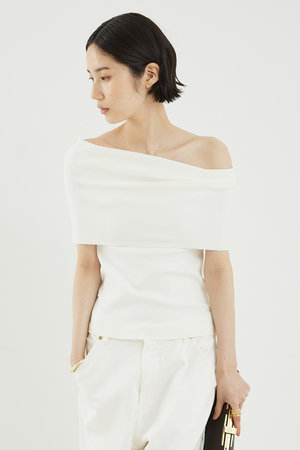 ザ ストア バイシー/THE STORE by C’の【予約販売】オフショルダーニット(110300/110301)