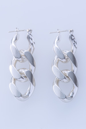 エネイ/ENEYのKIHEI デザインカットトリプルピアス(150100/150101)