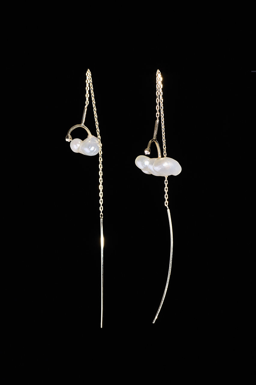 himie ケシパール ボールチェーンピアス himie ケシパール ボール