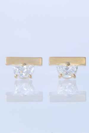 エネイ/ENEYの【受注生産】HALF MOON  K18YG　ピアス(150100/150101)