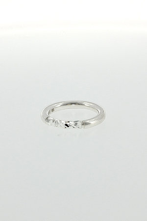 エネイ/ENEYのQuartz SV925ランダムカットリング(150400/150401)