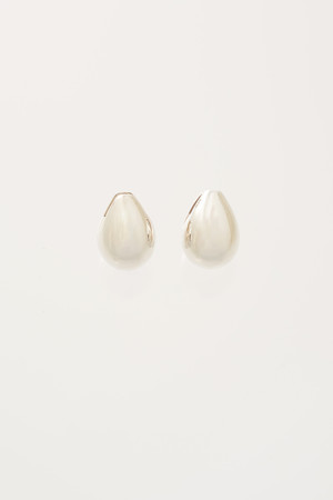 プラウ/PLOWのDrop ピアス(150100/150101)