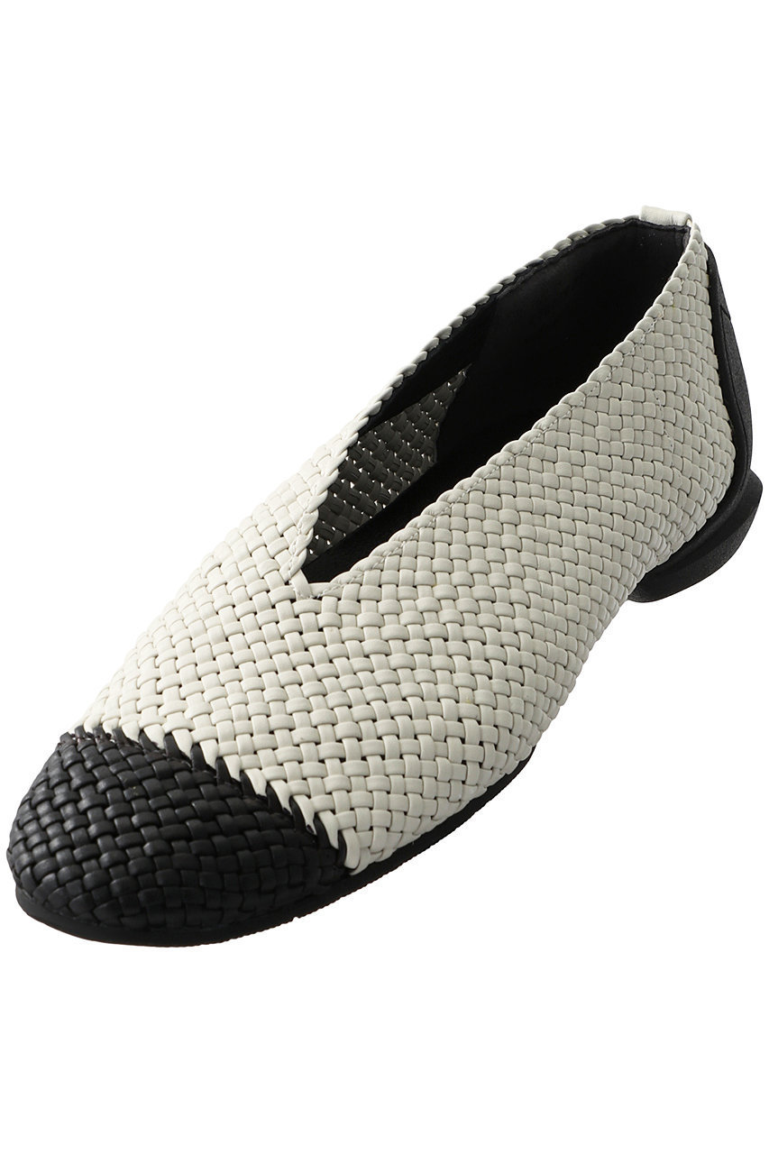 MESH ROUND V PUMPS